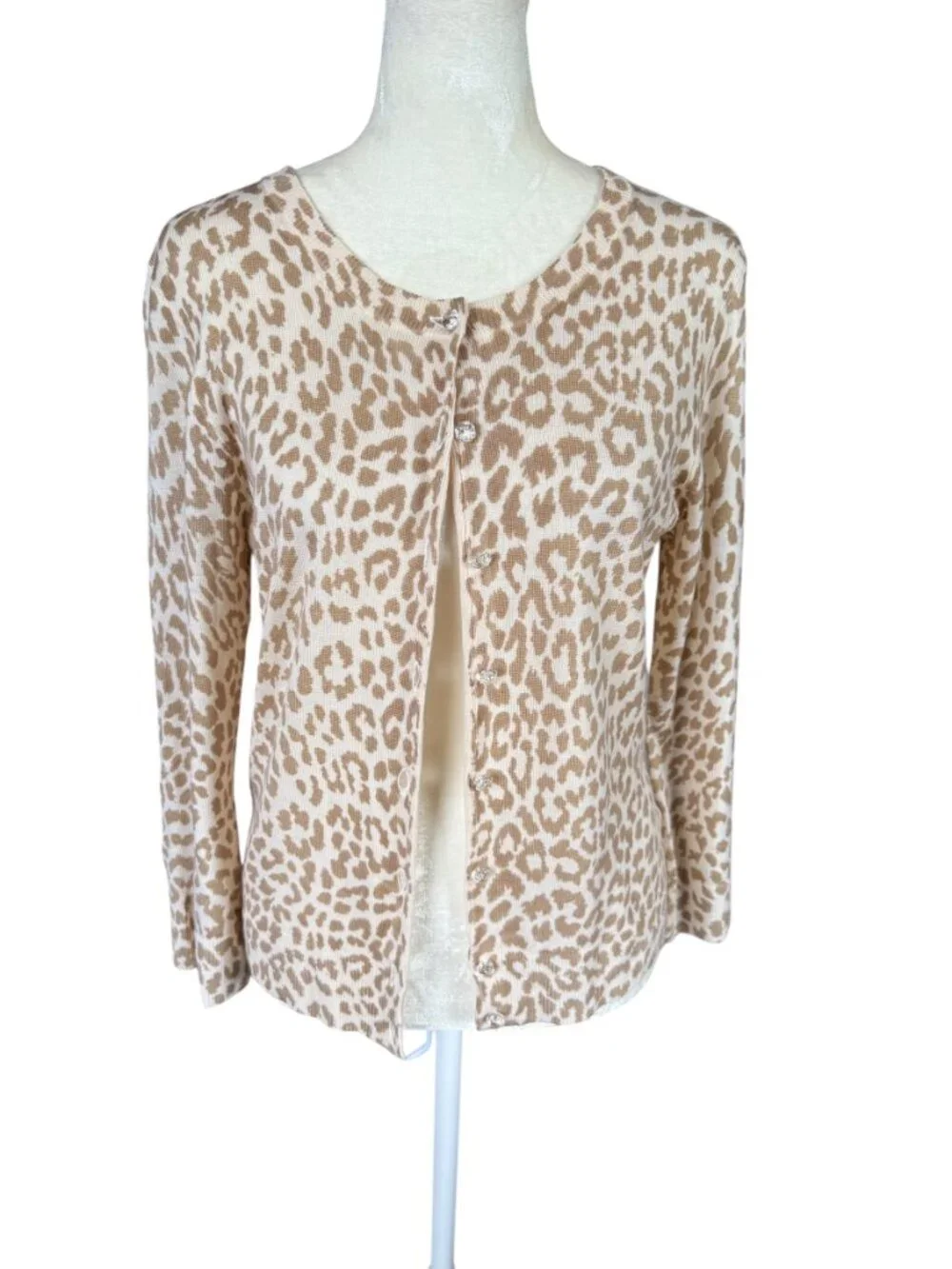 J. Crew women's tan and white leopard print 3/4 sleeve sweater size S?